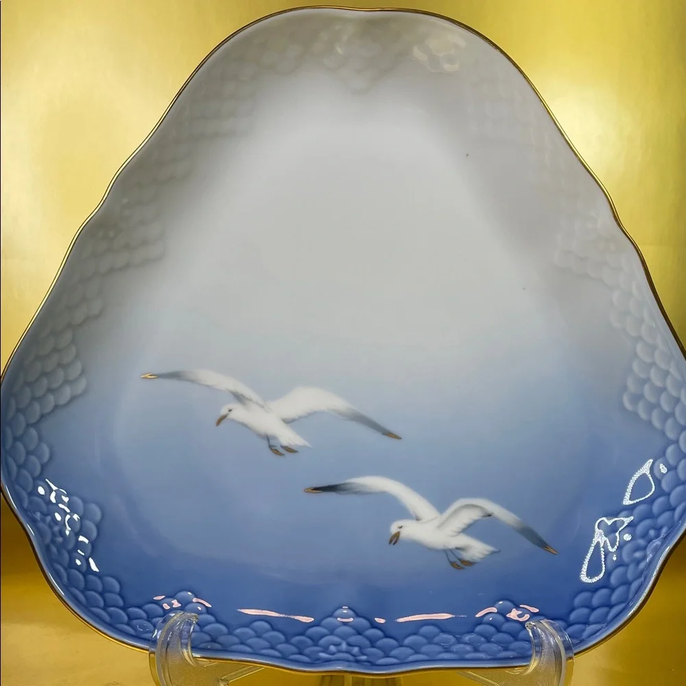 Bing & Grøndahl Copenhagen Seagull Blue and White Serving Plate 9”